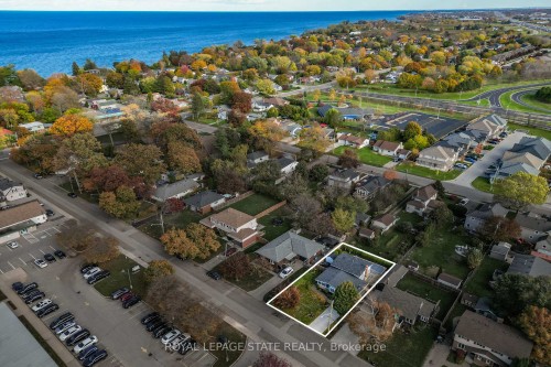 15 Grand Avenue, Grimsby, ON - Outdoor With Body Of Water With View