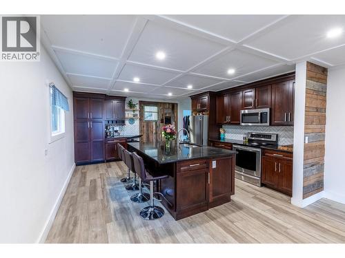 4638 Samuelson Road, Canyon, BC - Indoor Photo Showing Kitchen