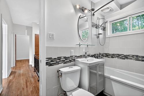 Bathroom - 109 Av. Pendennis, Pointe-Claire, QC 