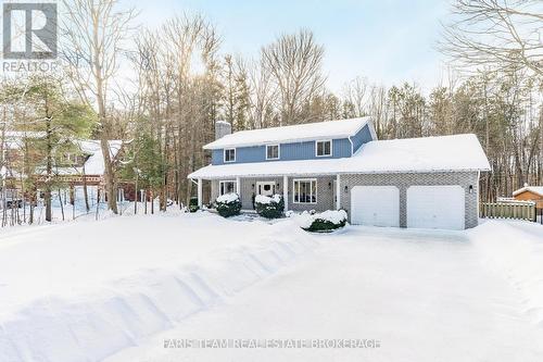 7 BAILEY CRESCENT  Tiny, ON L0L 2T0