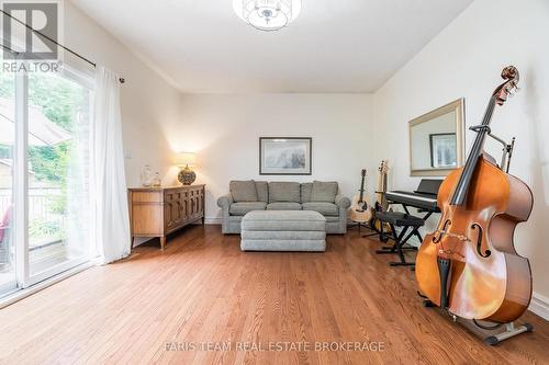 7 Bailey Crescent, Tiny, ON - Indoor