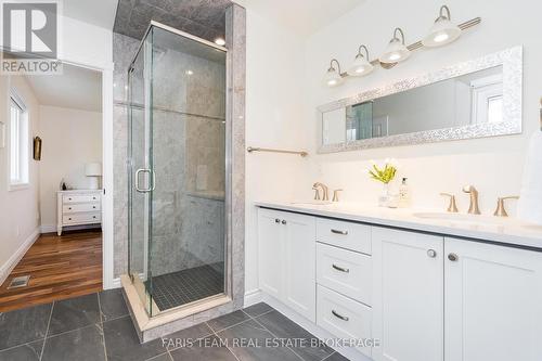 7 Bailey Crescent, Tiny, ON - Indoor Photo Showing Bathroom