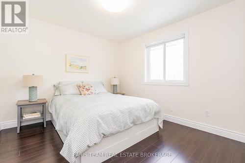 7 Bailey Crescent, Tiny, ON - Indoor Photo Showing Bedroom