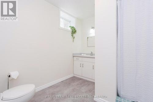 7 Bailey Crescent, Tiny, ON - Indoor Photo Showing Bathroom