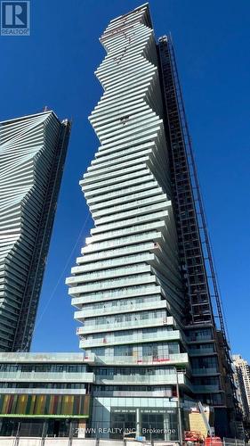 1506 - 3900 Confederation Parkway, Mississauga, ON - Outdoor With Facade