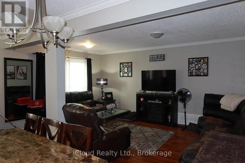 9 Hazelglen Court, Brampton, ON - Indoor Photo Showing Other Room