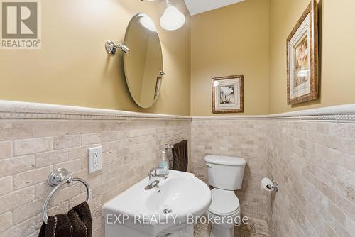 229 Dunraven Drive, Toronto, ON - Indoor Photo Showing Bathroom