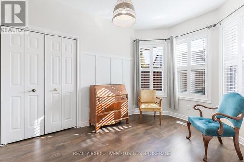 Bedroom to the right with California shutters - 10 - 3300 Montrose Road, Niagara Falls (Mt. Carmel), ON - Indoor