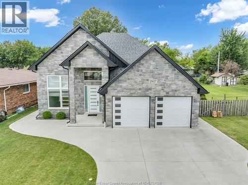 2927 CLEMENCEAU BOULEVARD  Windsor, ON N8T 2R2