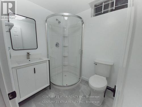 76 Carisbrooke Square, Toronto, ON - Indoor Photo Showing Bathroom