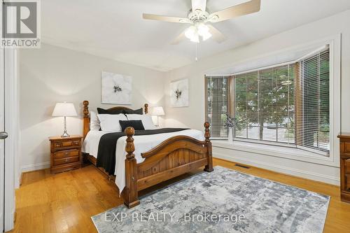 2565 Claymore Crescent, Mississauga, ON - Indoor Photo Showing Bedroom