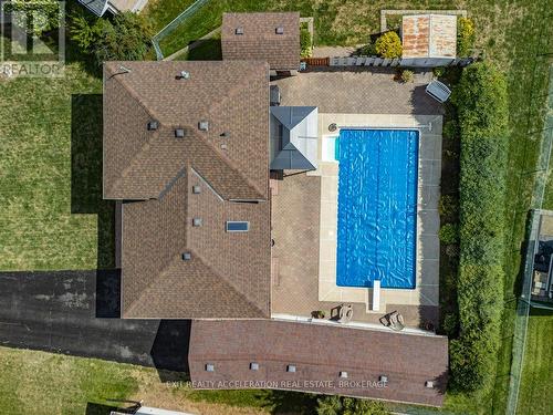 38 Thorncliffe Drive, Belleville (Belleville Ward), ON - Outdoor With In Ground Pool