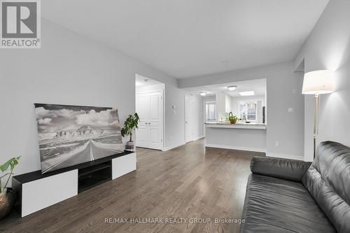 # B - 1067 Beryl Private, Ottawa, ON - Indoor Photo Showing Living Room