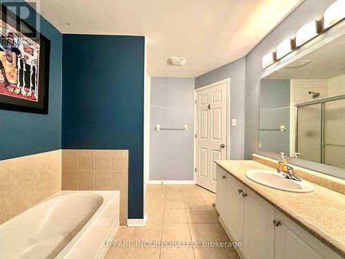 7 - 2086 Valin Street, Ottawa, ON - Indoor Photo Showing Bathroom