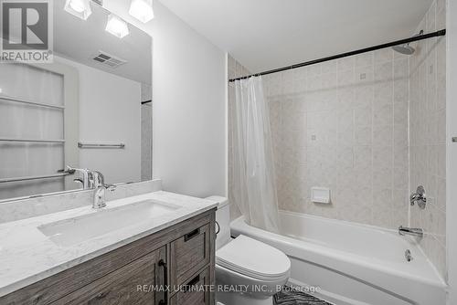 Th21 - 68 Carr Street, Toronto, ON - Indoor Photo Showing Bathroom