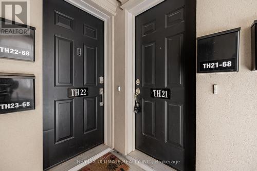 Th21 - 68 Carr Street, Toronto, ON - 