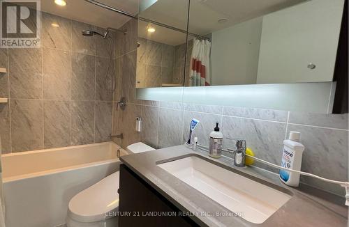 2602 - 70 Queens Wharf Road, Toronto, ON - Indoor Photo Showing Bathroom