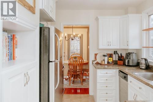 135 Elizabeth Drive, Gander, NL - Indoor Photo Showing Kitchen