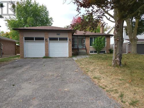 174 ST ANTHONY'S COURT  Richmond Hill, ON L4C 4T3