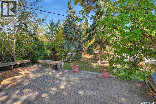 1343 Elphinstone Street, Regina, SK - Outdoor With Deck Patio Veranda
