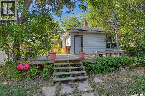 1343 Elphinstone Street, Regina, SK - Outdoor