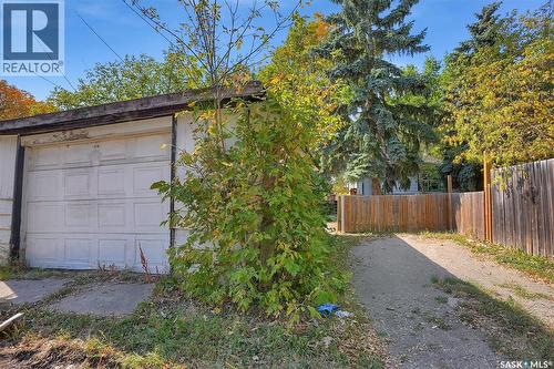 1343 Elphinstone Street, Regina, SK - Outdoor