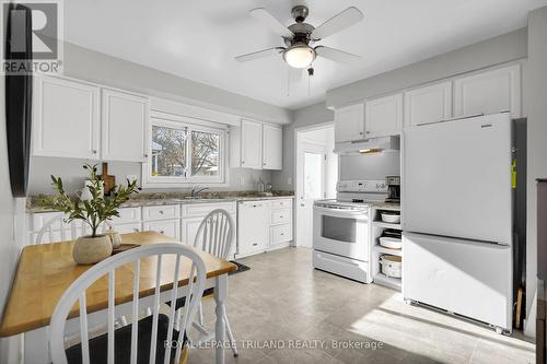 544 Griffith Street, London South (South K), ON - Indoor Photo Showing Kitchen