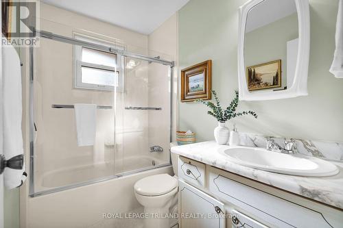 544 Griffith Street, London South (South K), ON - Indoor Photo Showing Bathroom