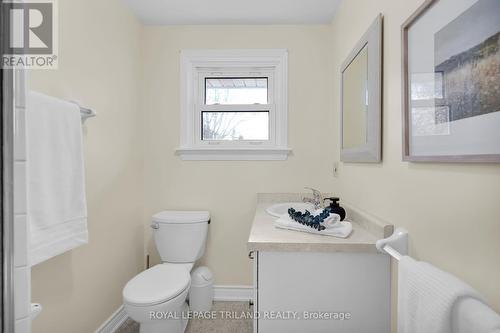 544 Griffith Street, London South (South K), ON - Indoor Photo Showing Bathroom