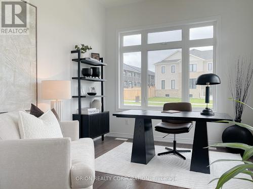 147 Fenchurch Manor, Barrie, ON - Indoor Photo Showing Office