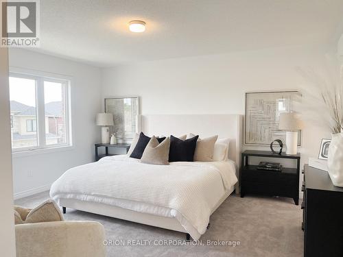 147 Fenchurch Manor, Barrie, ON - Indoor Photo Showing Bedroom