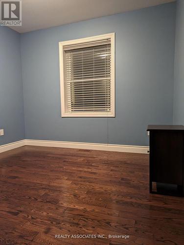 1315 Crossfield Bend, Mississauga, ON - Indoor Photo Showing Other Room