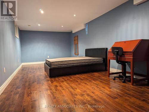 1315 Crossfield Bend, Mississauga, ON - Indoor Photo Showing Other Room