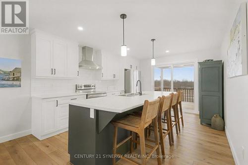 76 Helen Street, North Stormont, ON - Indoor Photo Showing Other Room