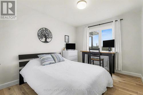 76 Helen Street, North Stormont, ON - Indoor Photo Showing Bedroom