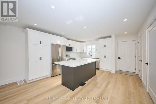 80 - 8141 Coventry Road, Niagara Falls (West Wood), ON - Indoor Photo Showing Kitchen