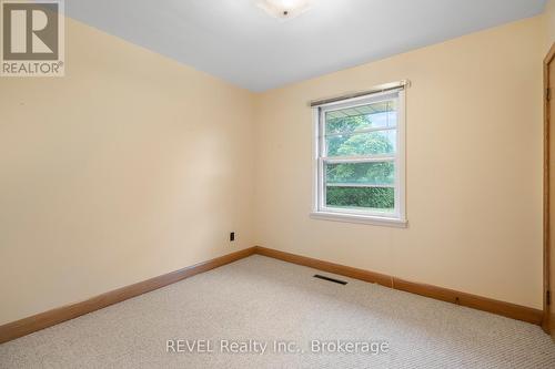 1544 Four Mile Creek Road, Niagara-On-The-Lake (Virgil), ON - Indoor Photo Showing Other Room