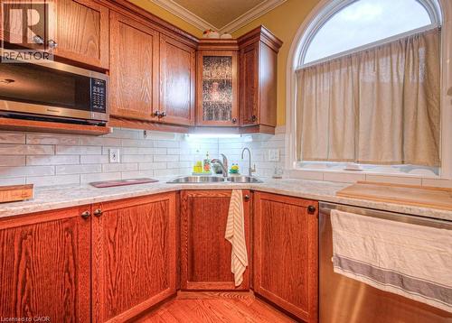 206 Dearborn Boulevard, Waterloo, ON - Indoor Photo Showing Kitchen With Double Sink