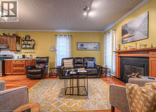 206 Dearborn Boulevard, Waterloo, ON - Indoor Photo Showing Living Room With Fireplace