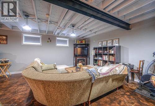 206 Dearborn Boulevard, Waterloo, ON - Indoor