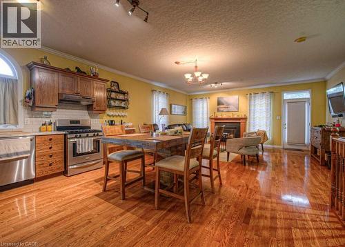 206 Dearborn Boulevard, Waterloo, ON - Indoor