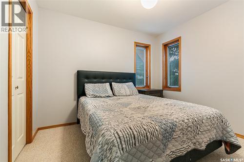 451 9Th Street E, Regina Beach, SK - Indoor Photo Showing Bedroom