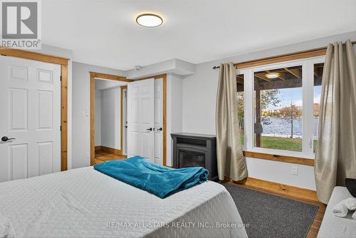 38 Pheasant Street, Kawartha Lakes (Emily), ON - Indoor Photo Showing Bedroom