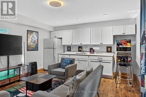 38 Pheasant Street, Kawartha Lakes (Emily), ON - Indoor Photo Showing Kitchen