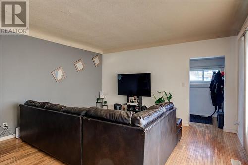 957 Notre Dame Avenue, Sudbury, ON - Indoor