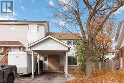 53 COURTLEIGH SQUARE  Brampton, ON L6Z 1J2
