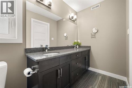 5122 Snowbirds Crescent, Regina, SK - Indoor Photo Showing Bathroom