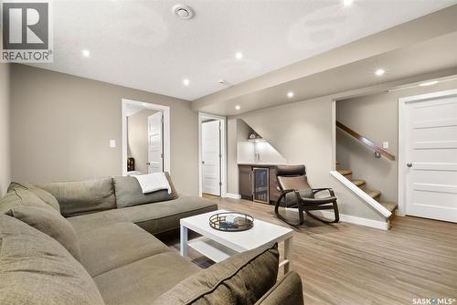 5122 Snowbirds Crescent, Regina, SK - Indoor Photo Showing Living Room