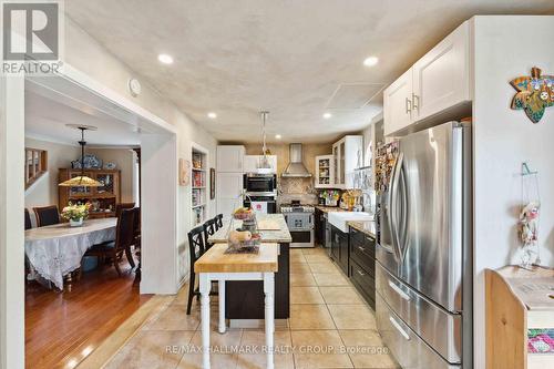 431 Blake Boulevard, Ottawa, ON - Indoor Photo Showing Kitchen
