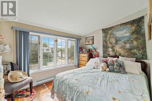431 Blake Boulevard, Ottawa, ON - Indoor Photo Showing Bedroom